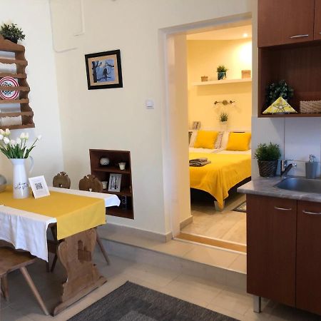 Milla Apartman Сентендре Екстериор снимка