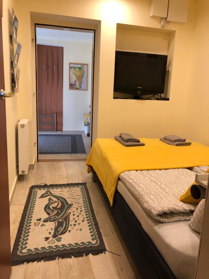 Milla Apartman Сентендре Екстериор снимка